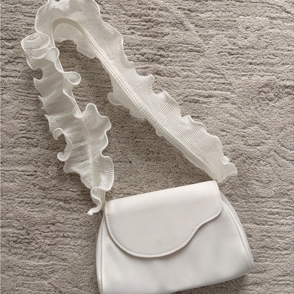 Jewel Badgley Mischka Handbags - Jewel Badgley Mischka White Ruffle Strap Shoulder Bag
